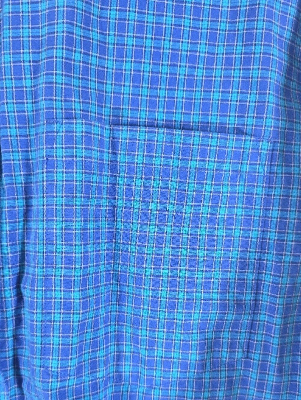 Small J. Crew Men's Blue Plaid Button-Down Shirt 100% Cotton.